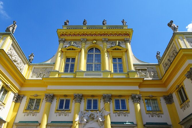 Wilanów Royal Palace + Polish Vodka Museum: SMALL GROUP /inc. Pick-up/ - Why the palace can feel less guided