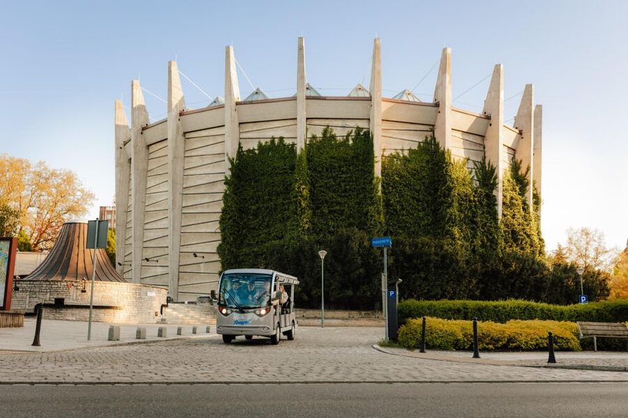 Wroclaw: E-Car Tour and Audio Guide - Key points at a glance