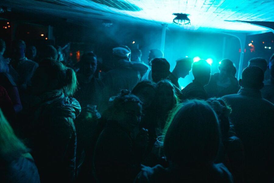 Wroclaw: Oder River Boat Party with Unlimited Drinks - How the five-hour schedule feels