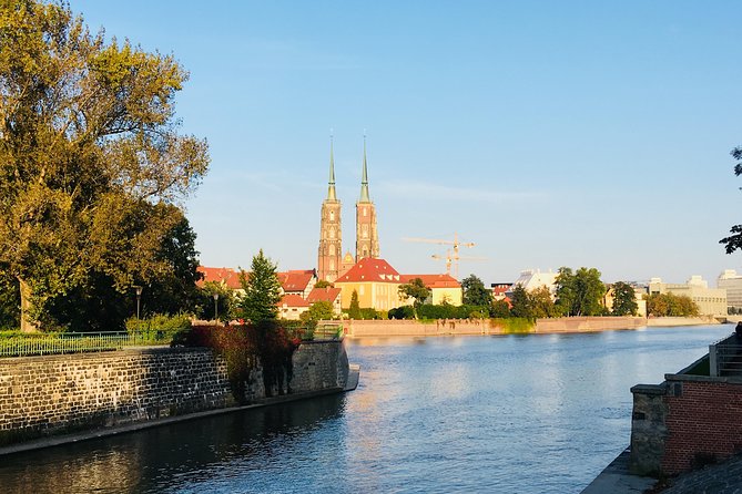 Wroclaw Old Town Guided Walking Tour - Starting in Rynek, Wroclaw’s grand stage