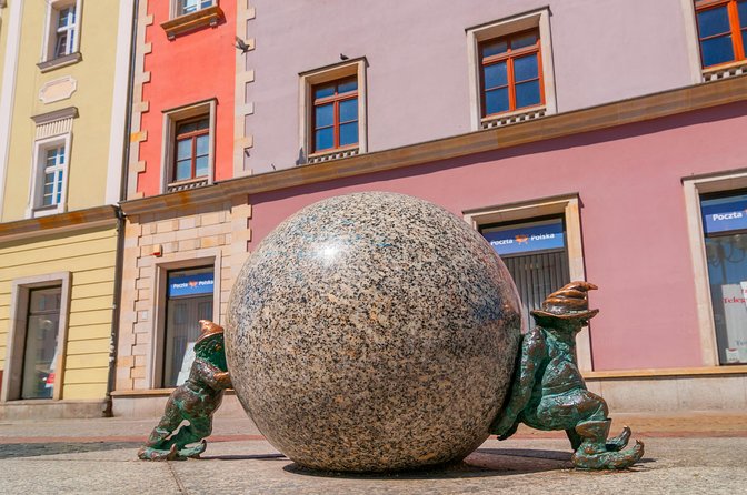 Wroclaw Old Town Guided Walking Tour - The storybook houses of Jaś i Małgosia