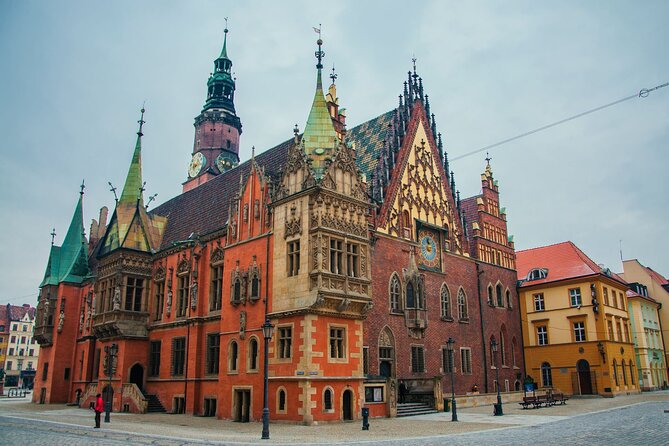Wroclaw Private Custom Walking Tour With A Guide - What this private Wrocław walk does well