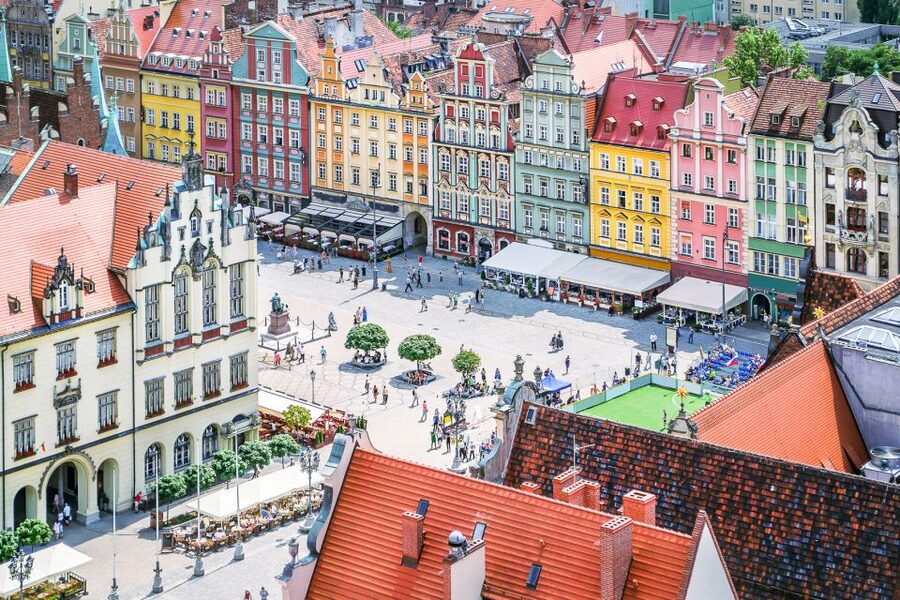 Wroclaw: Private Old Town Guided Walking Tour (2 hours) - Reading the Market Square and Old Town Hall