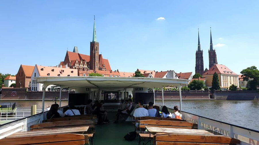 Wrocław: Short City Walk and Boat-Cruise - Key points to know before booking