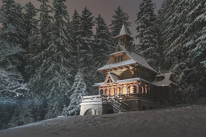 Zakopane Guided Tour or Thermal Baths with Transfer from Krakow - Chochołów and the craft of keeping wood bright