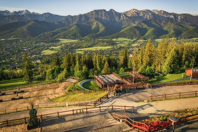 Zakopane Private day trip from Krakow with Hot Springs, cable Car - Chochołów’s wooden house and hand-carved art