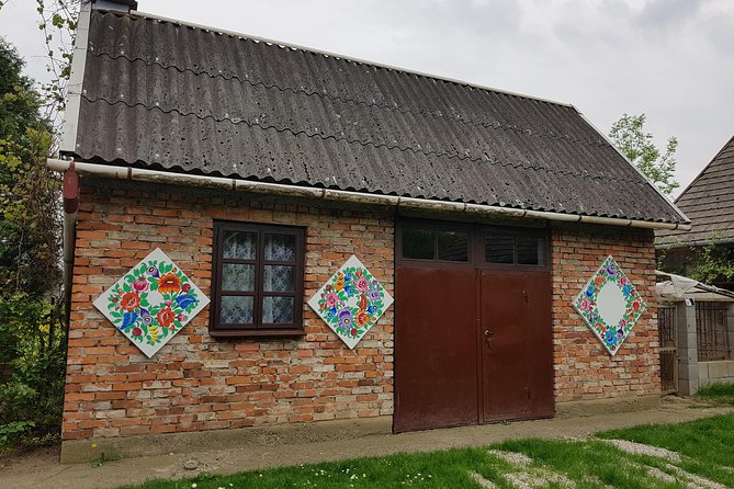 ZALIPIE - painted village, unique PRIVATE tour from Krakow - The drive from Krakow takes patience
