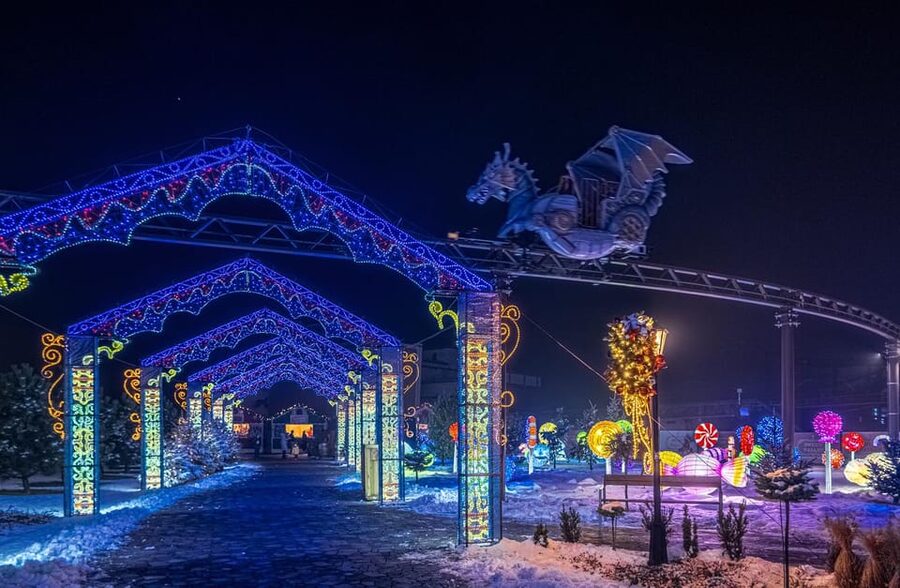 Zator: Energylandia Amusement Park Entry Ticket - Dragon Zone, Zadra, and the medieval theme