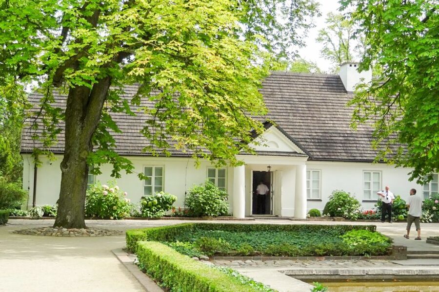 Zelazowa Wola: Frederic Chopin Half-Day Private Tour - What the Four-Hour Schedule Feels Like